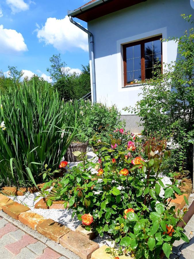 Axtburg Apartments Berbaltavar Esterno foto